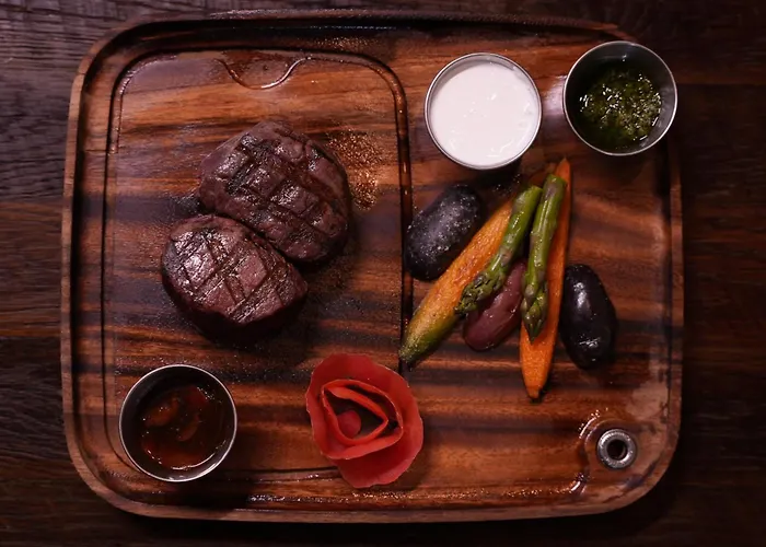 Flying Saddle And Steak House Lodge *