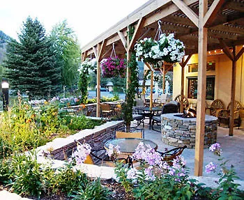 Flying Saddle And Steak House Lodge